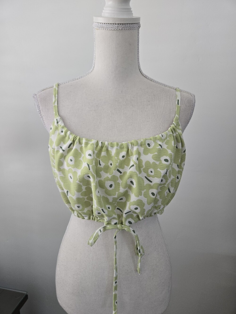 Luca + Grae Cottagecore green white floral crop top. Size Small. New.